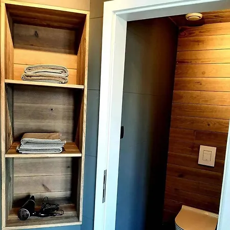 Renee Cense Bed & Breakfast