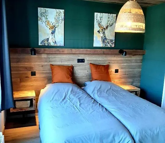 Renee Cense Bed & Breakfast