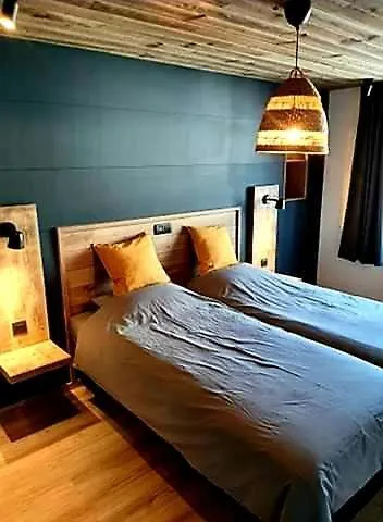 Renee Cense Bed & Breakfast 3*